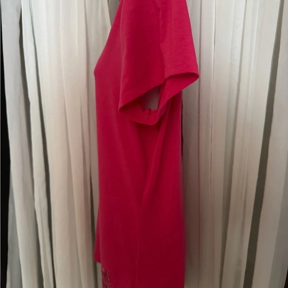 The North Face Pink relaxed v-neck short sleeve t-shirt - Picture 5 of 7